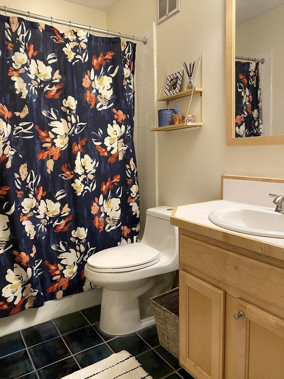 242 W Newton St, Back Bay