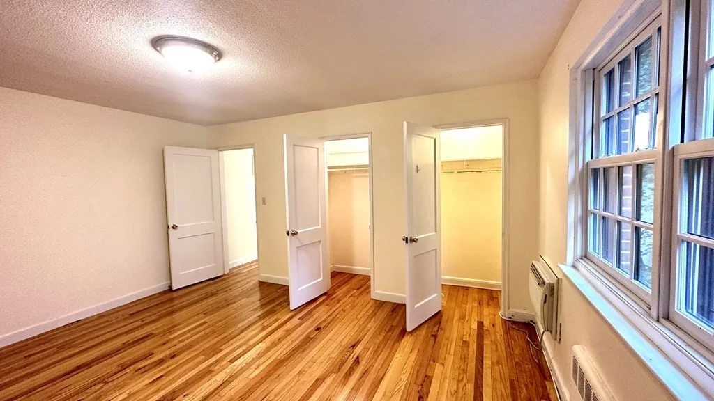648 Washington St, Coolidge Corner