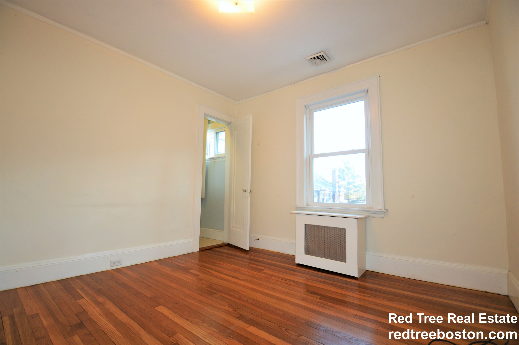 30 Harris St, Coolidge Corner