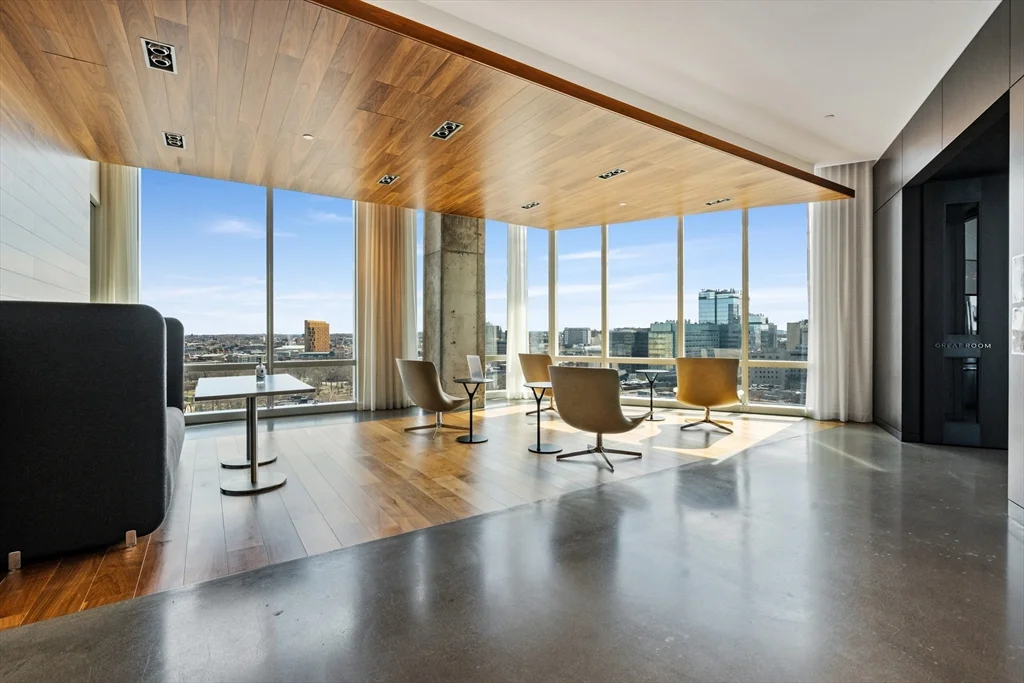 188 Brookline Ave, Fenway