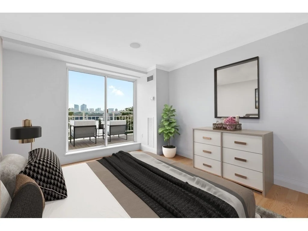 75-83 Cambridge Pkwy, East Cambridge