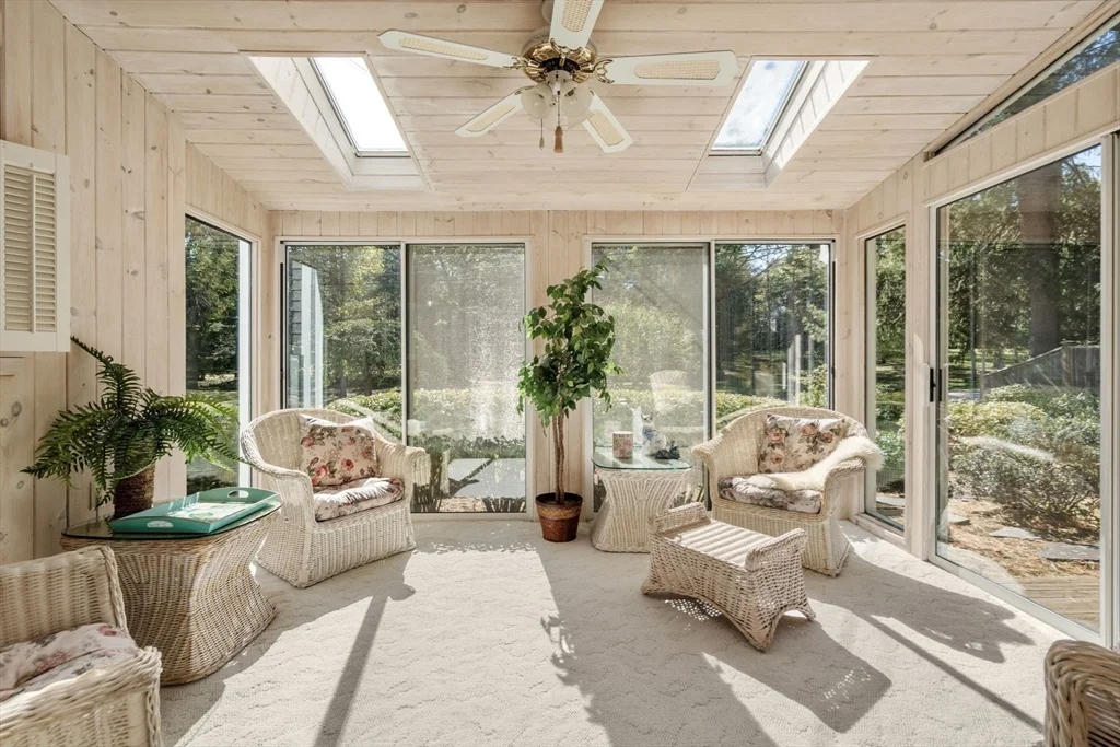 58 Country Club Rd, Newton