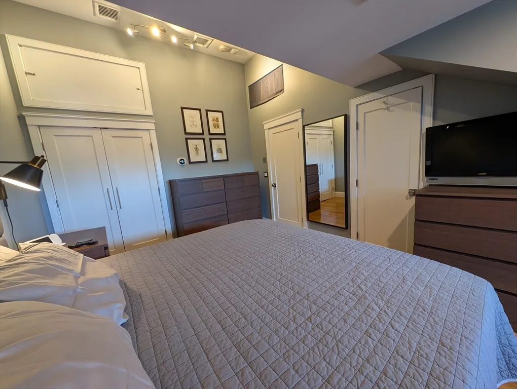 86 West Springfield, South End