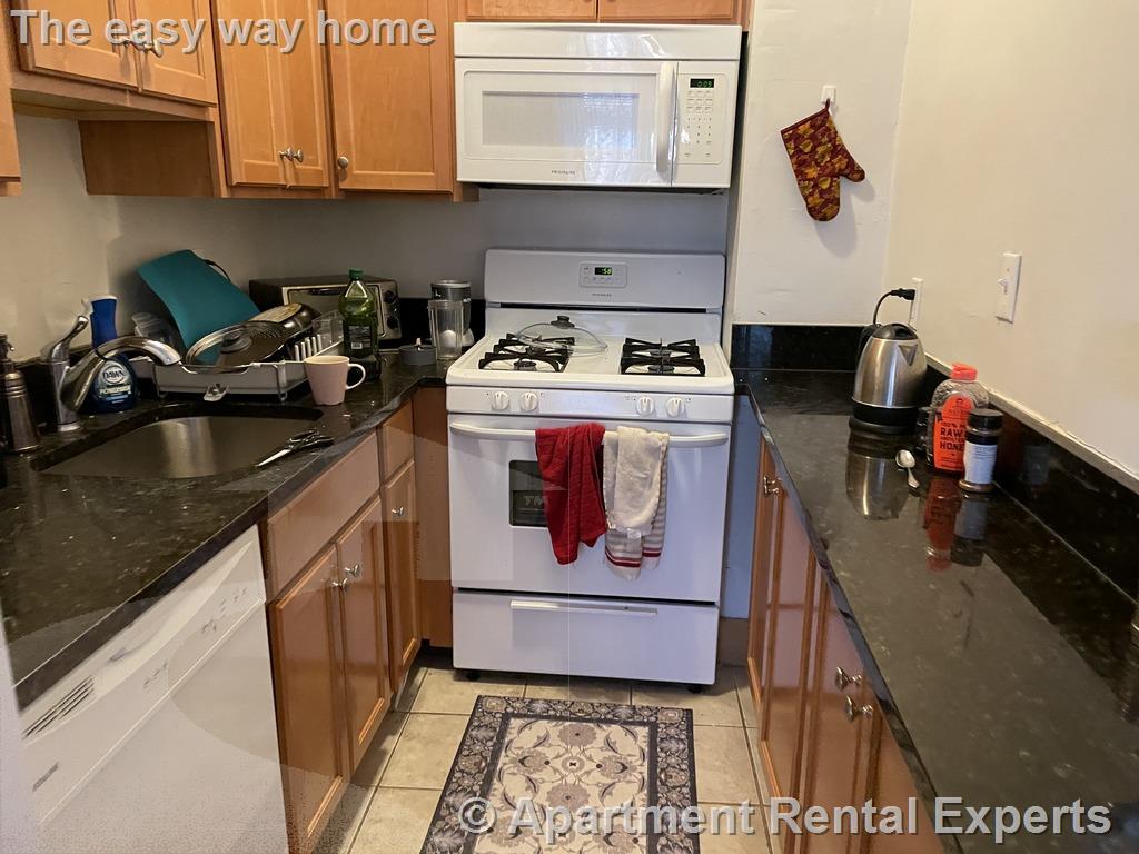 1558 Massachusetts Ave, Harvard Square