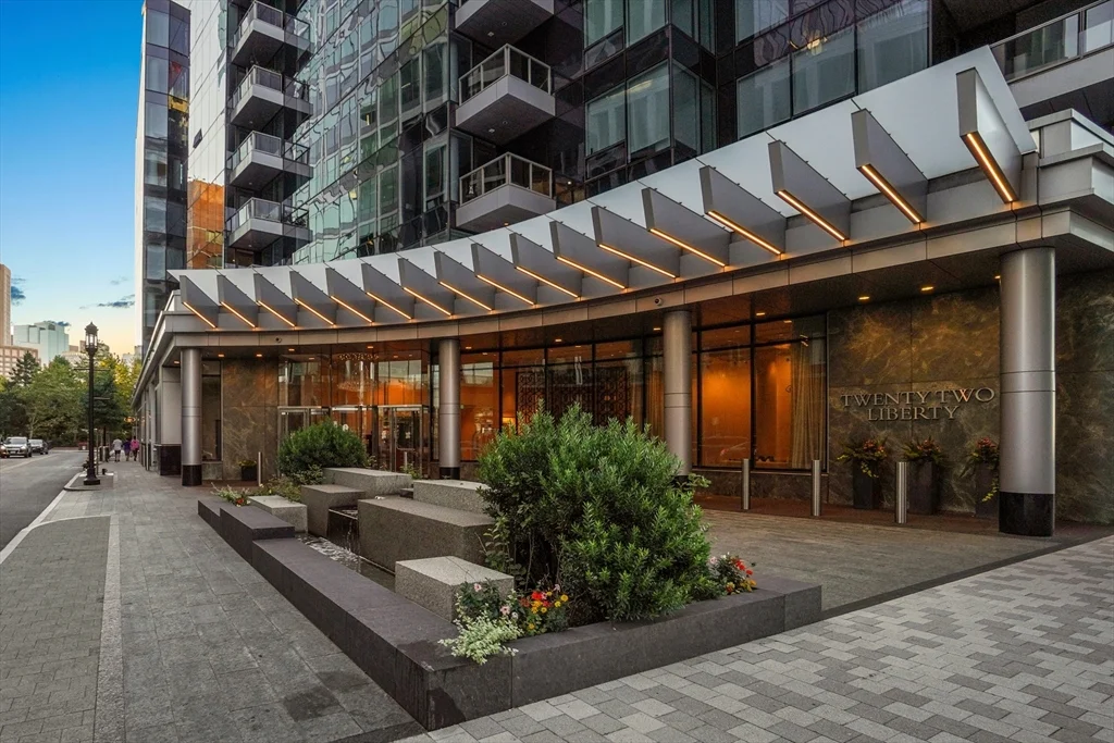 22 Liberty, Seaport District