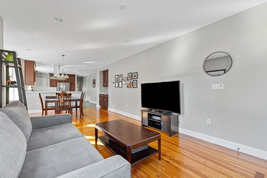 7-9 Stoughton, Tufts University