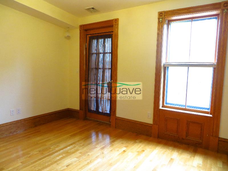 17 Holyoke St, South End