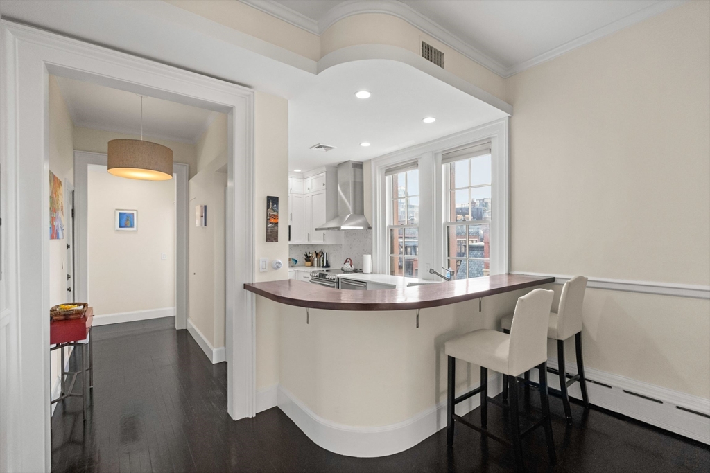 285 Clarendon St, Back Bay