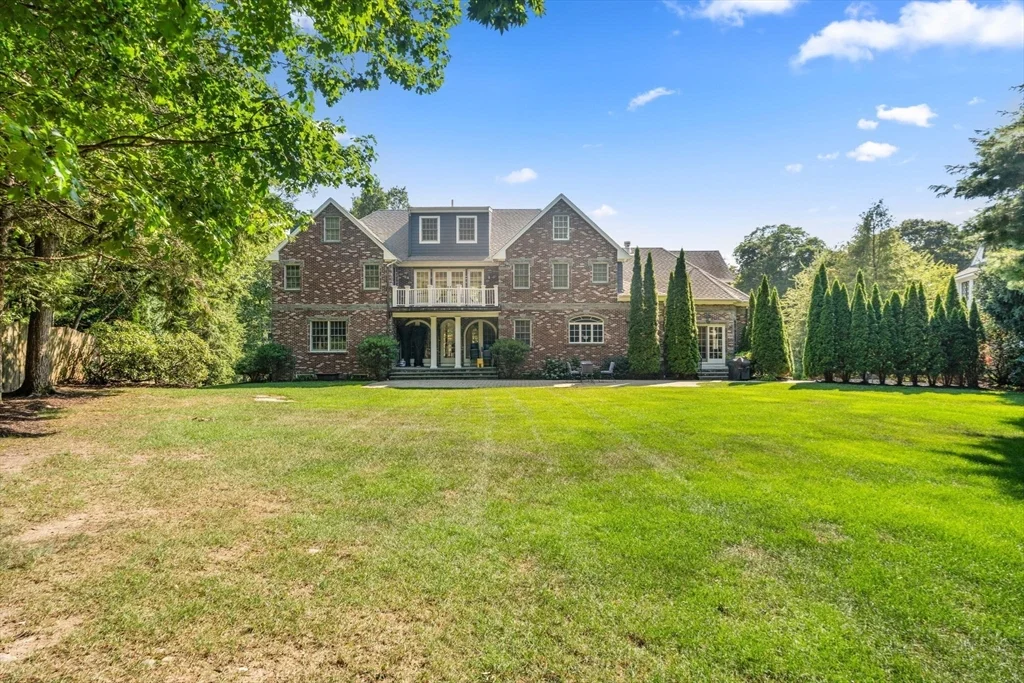 66 Forest Ave, Newton