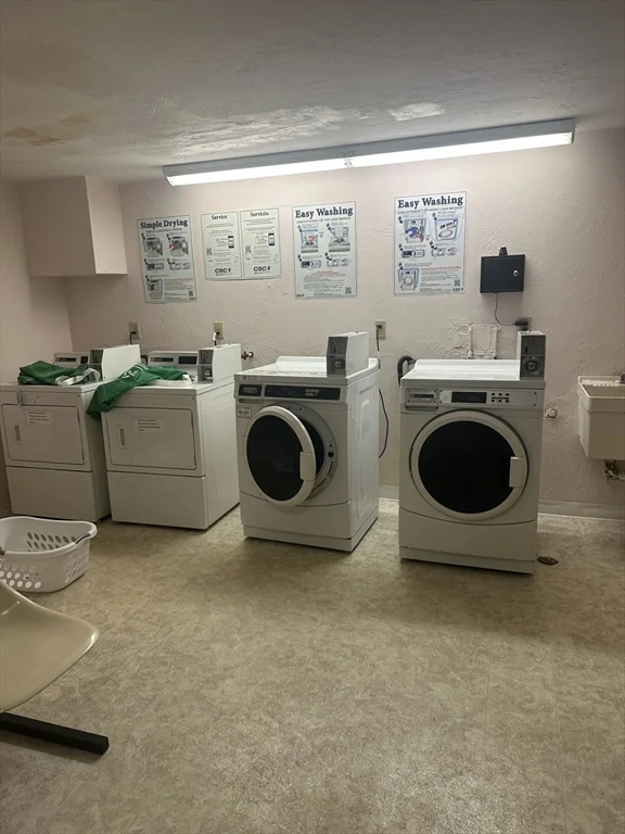 356 Neponset St, Norwood