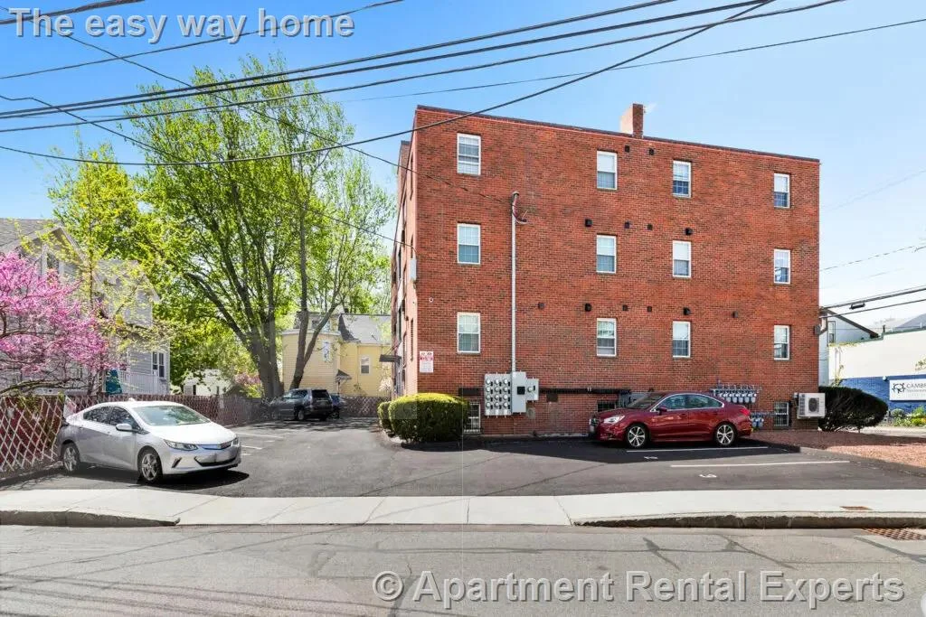 132 Sherman St, North Cambridge