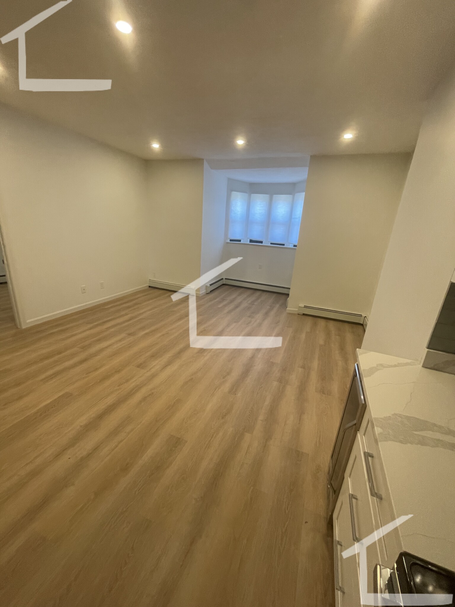 521 Massachusetts Ave, Roxbury