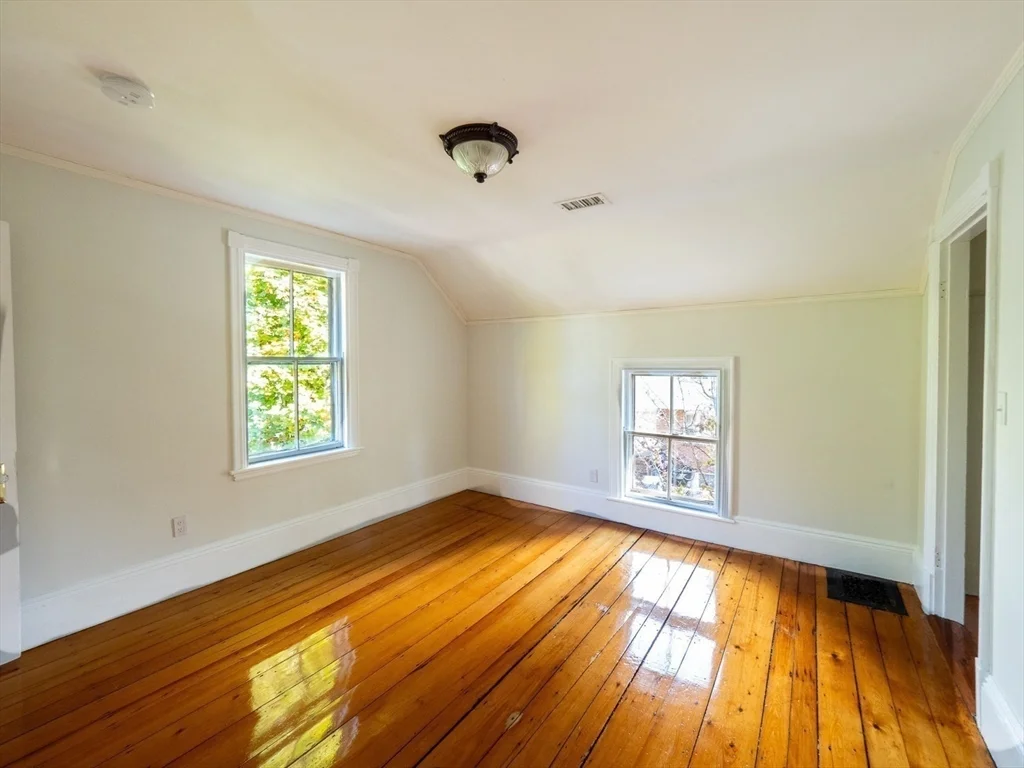 12 Adella Pl, Allston
