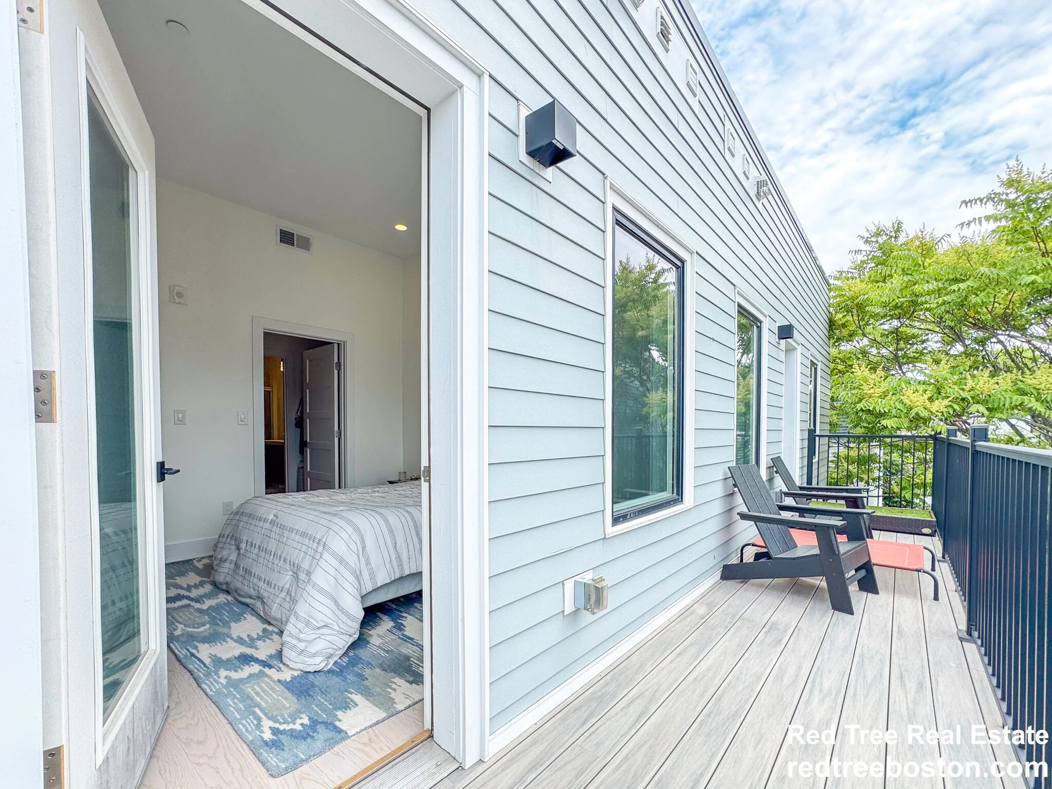 231 Maverick St, East Boston