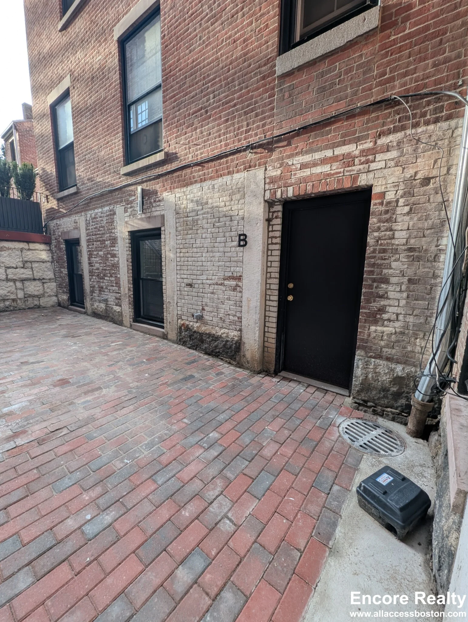 2 Joy St, Beacon Hill