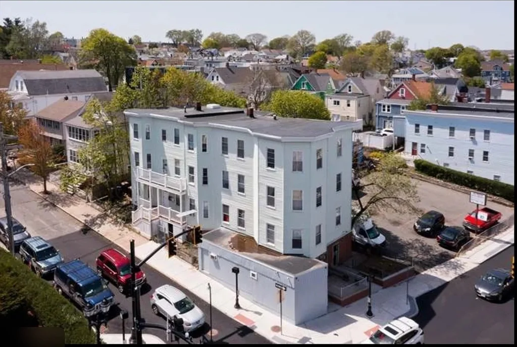 412-414 Ferry St, Everett