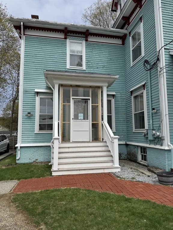 46 North Main St, West Brookfield
