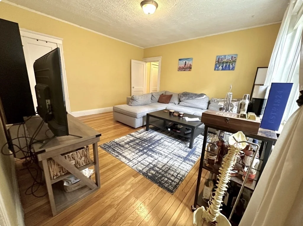 30 Jamaicaway, Jamaica Plain