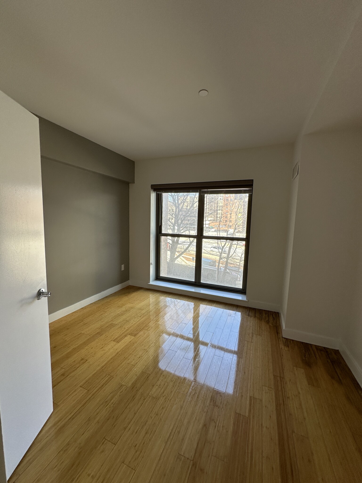 1085 Boylston St, Fenway