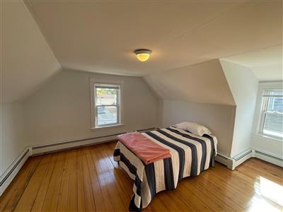 198 Cedar St, Powder House Square