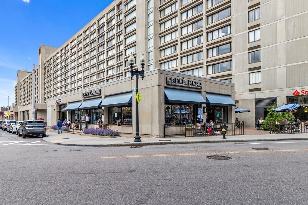 16 Westland Ave, Fenway