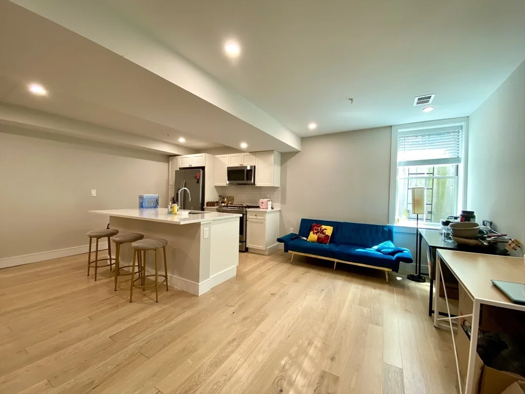 13 Greylock, Allston