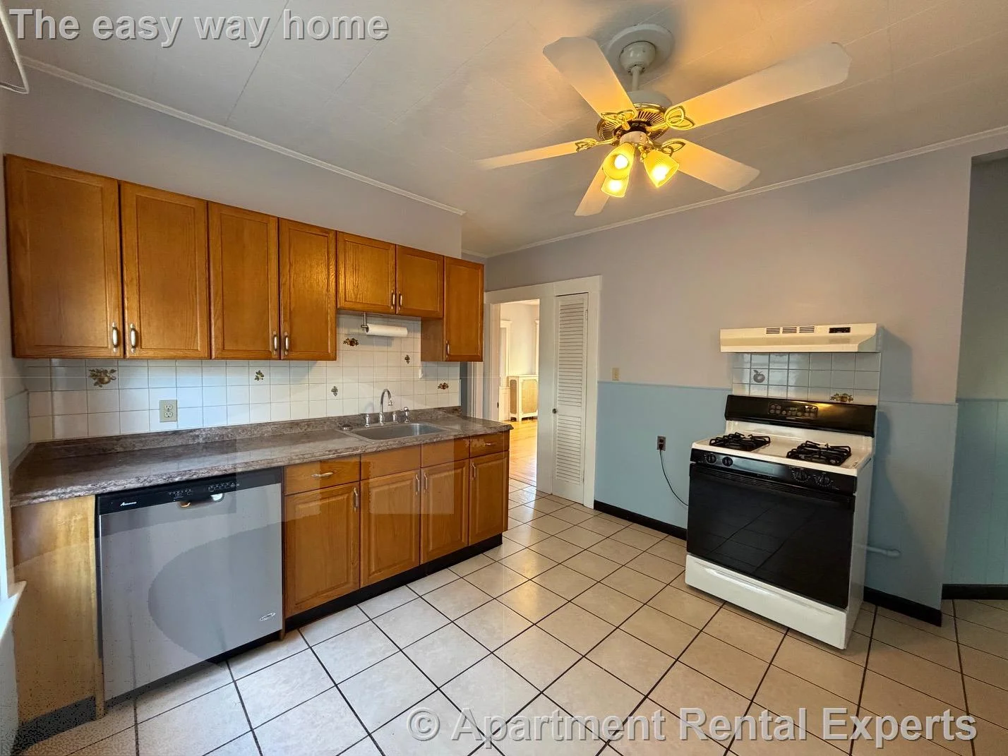 127 Walnut St, Winter Hill