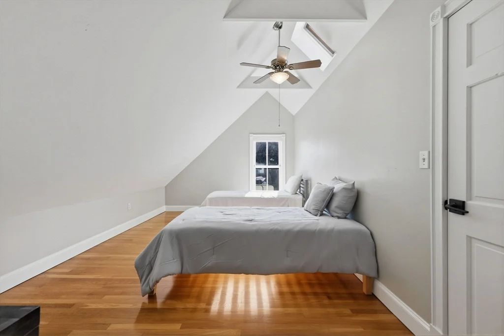 30 Boardman St, Salem