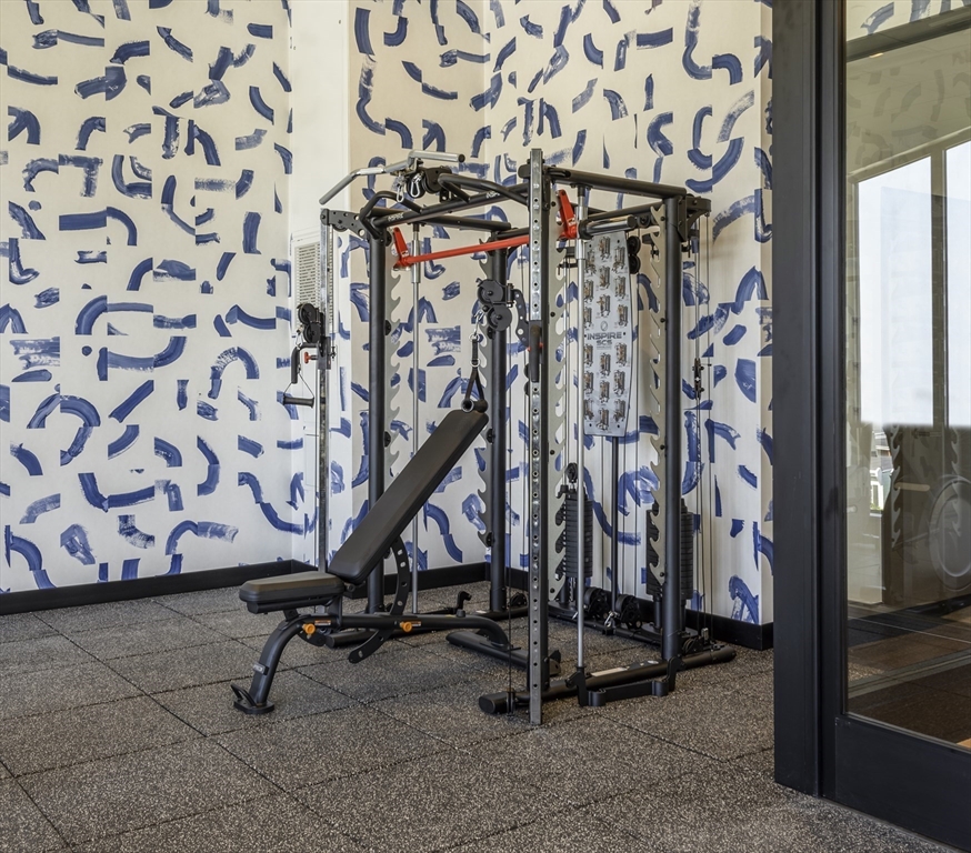 282 Bremen St, East Boston