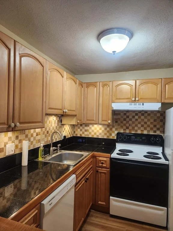 135 East Main St, Westborough