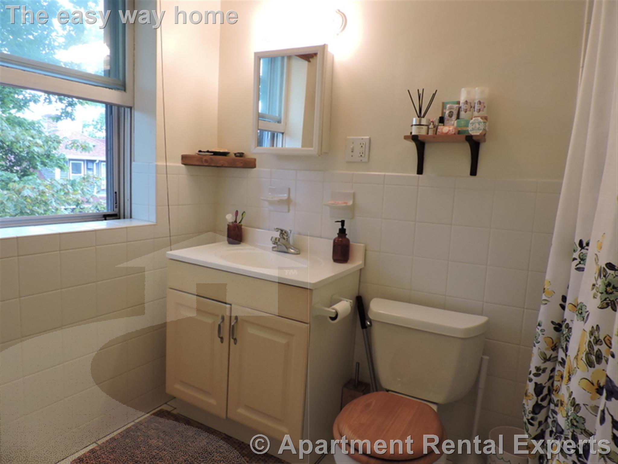 331A Harvard St, Harvard Square