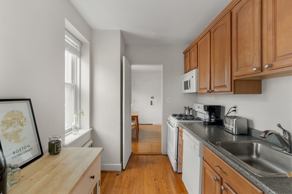 1 Twomey Ct, South Boston