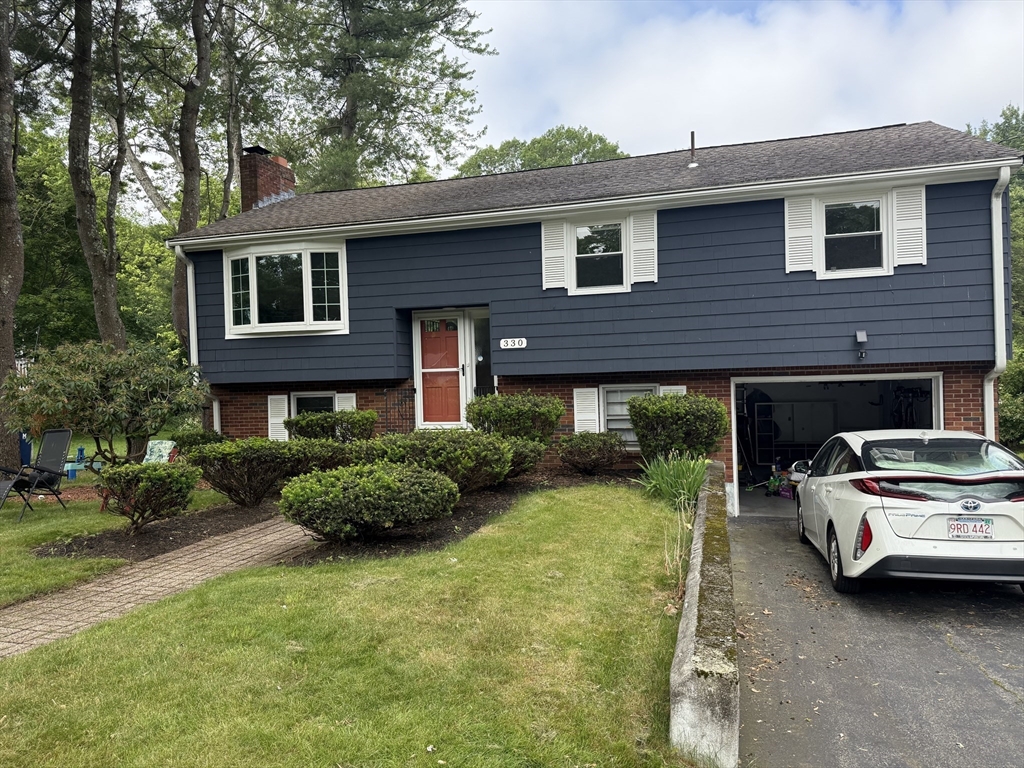 330 Swains Pond Ave, Melrose