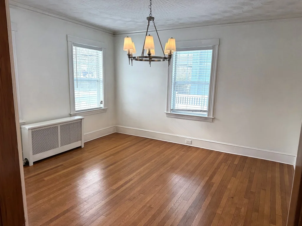 234 Brook Rd, Milton