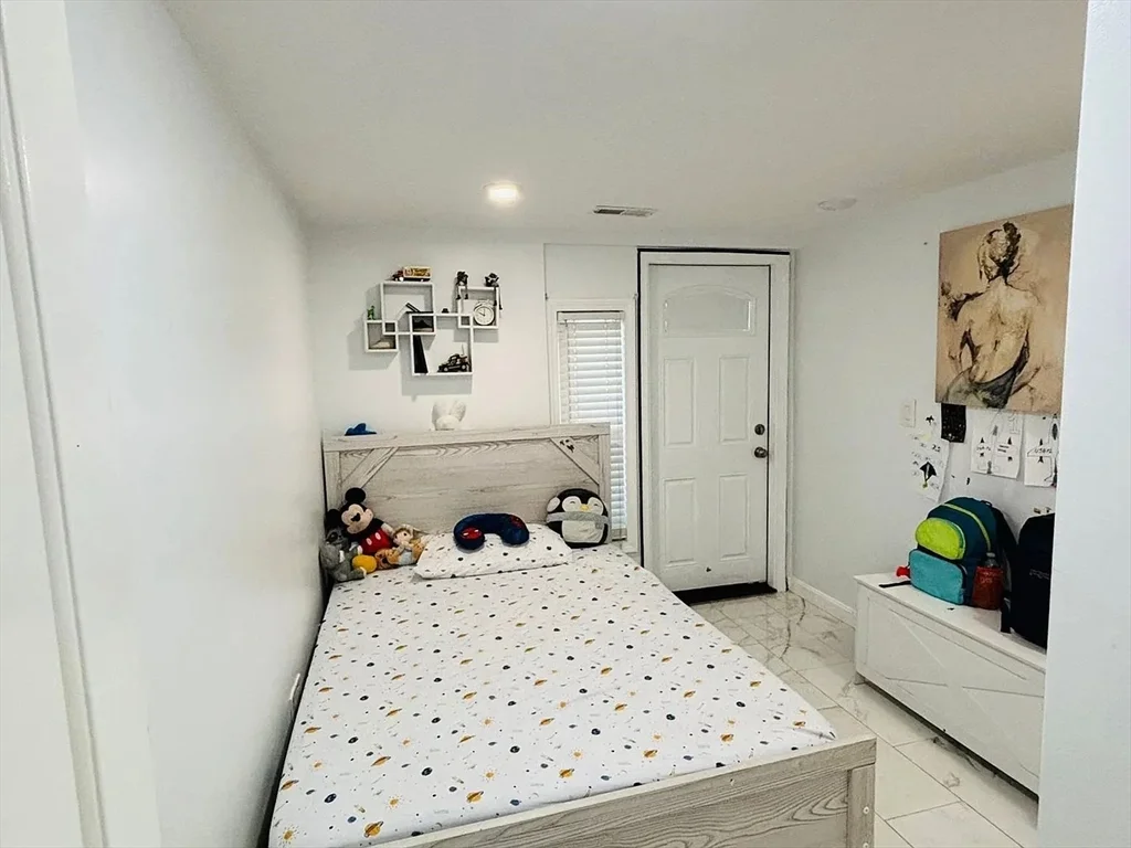 210 Lincoln St, Revere