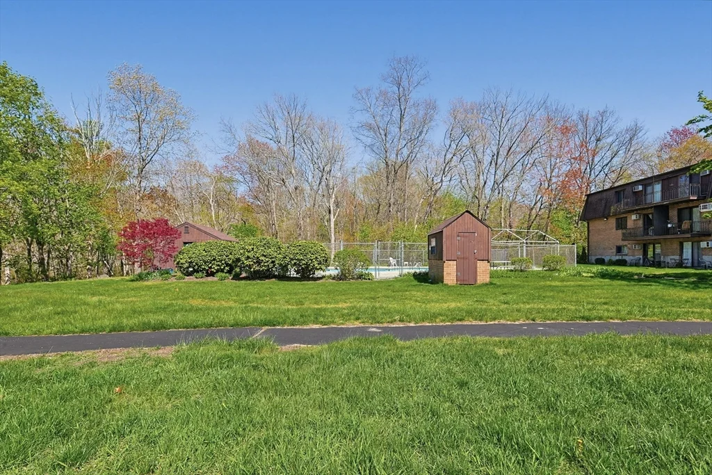 800 County, Taunton