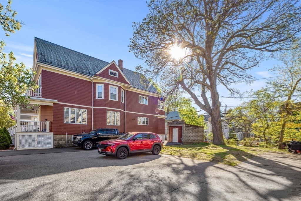 7-9 Stoughton, Tufts University