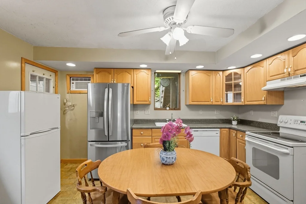 60 Haines St, Medford