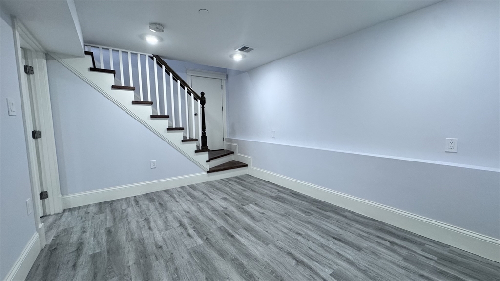 27-29 Aberdeen Rd, Somerville