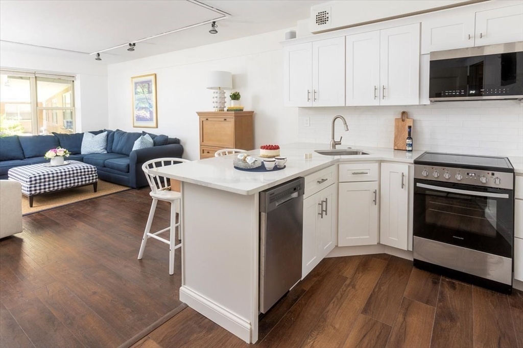 145 Pinckney, Beacon Hill