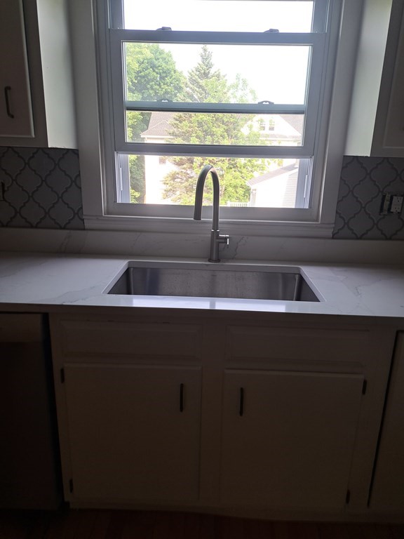 24 Clearview Ave, Burncoat