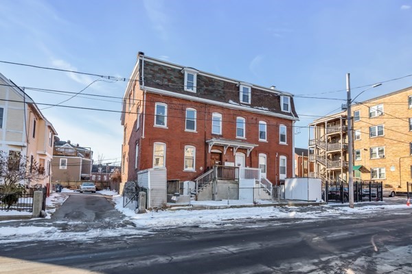 40 Summer St, Lawrence