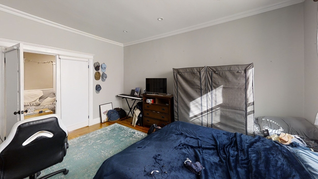 9 Greenway Ct, Coolidge Corner