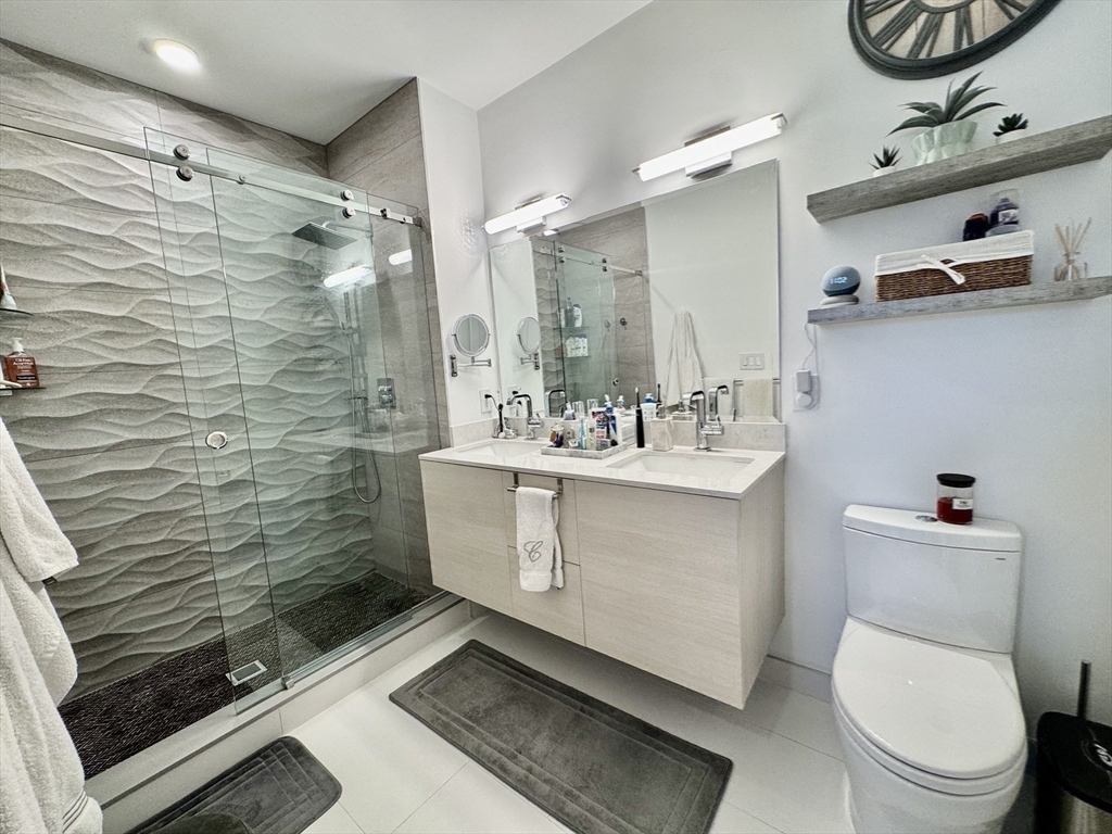 20 West Fifth St, South Boston