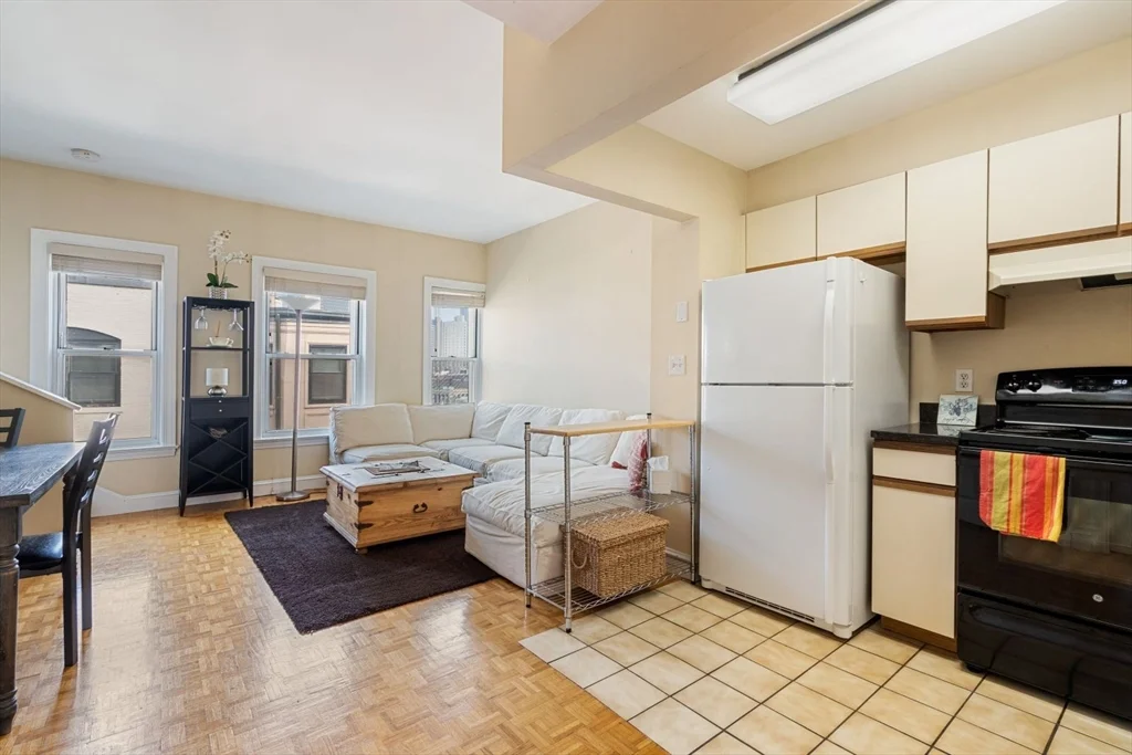 416 Commonwealth Ave, Back Bay