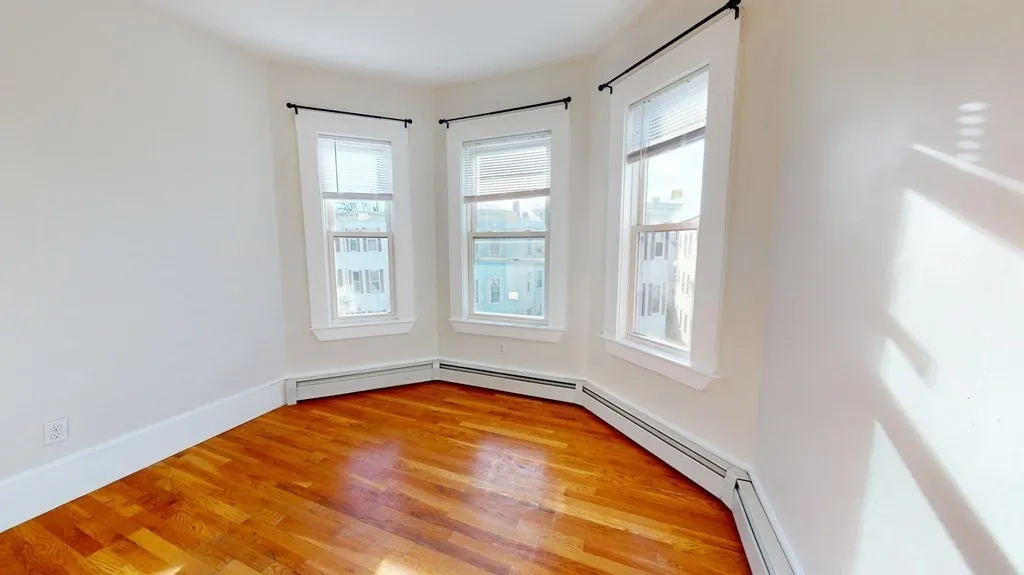 11 Elder St, Boston