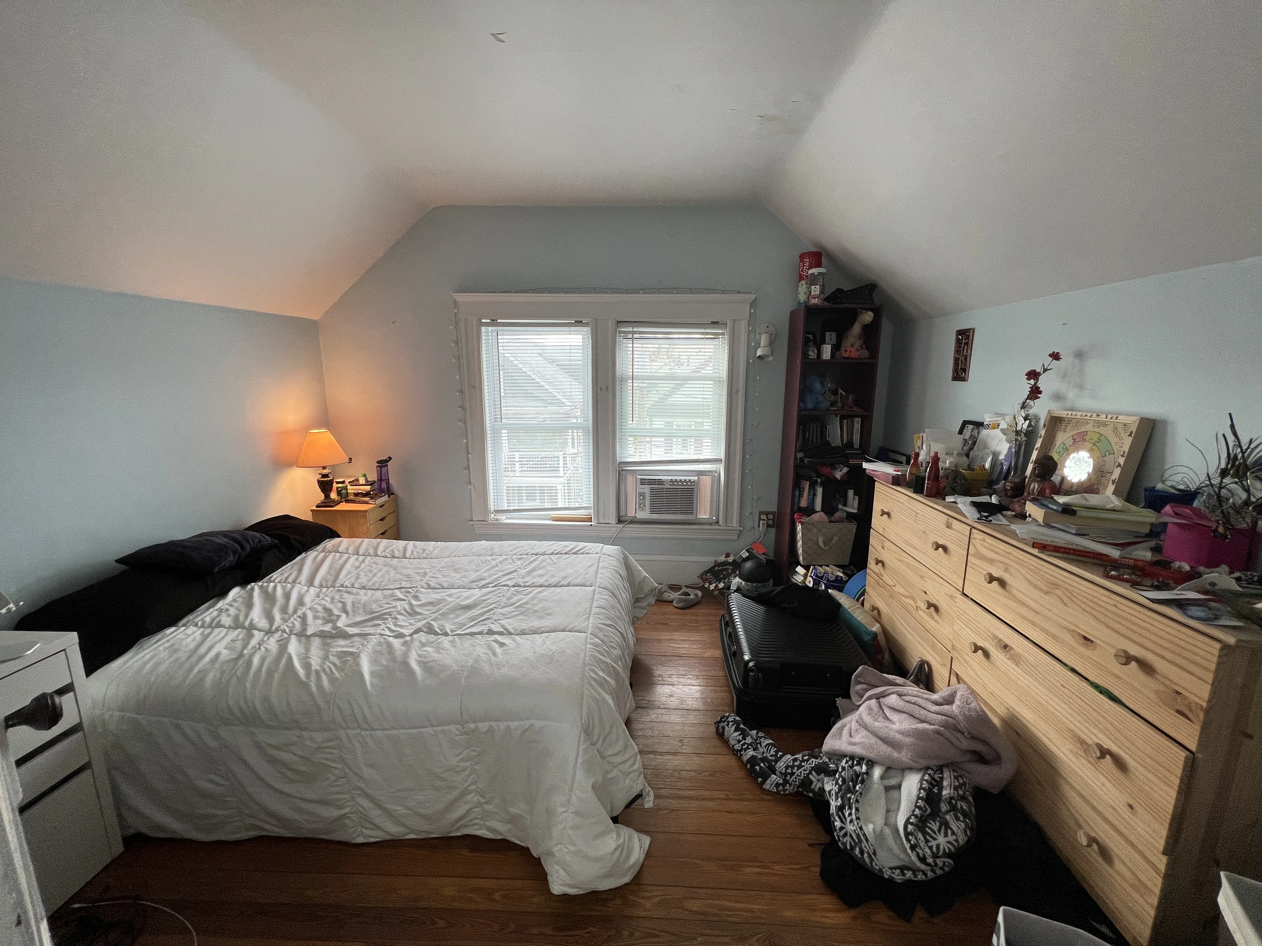 11 Burnham St, Tufts