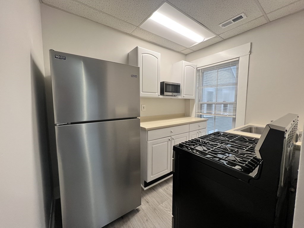 264 Middlesex Rd, Tyngsborough