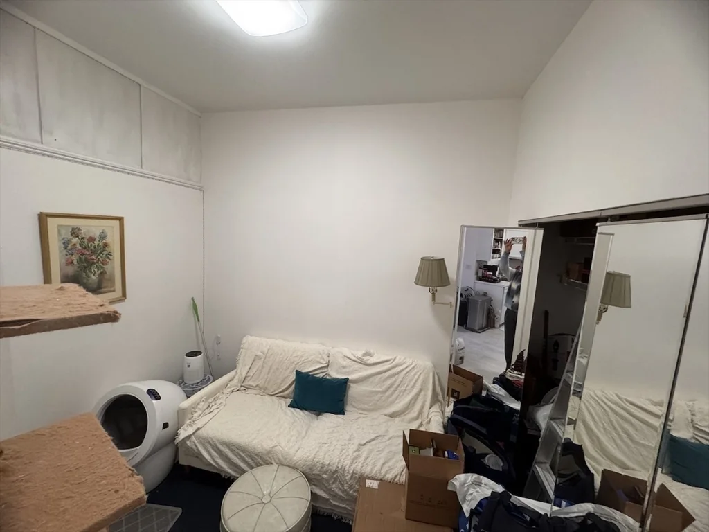 48 Forest St, Medford