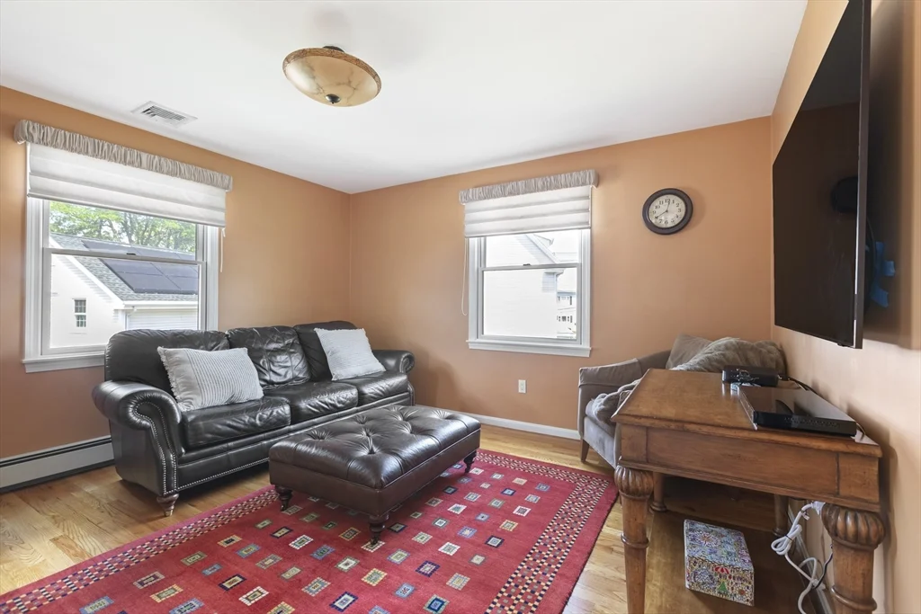 17 Gilbert St, Newton